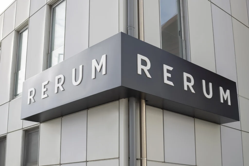 Fachada do edifício da Rerum